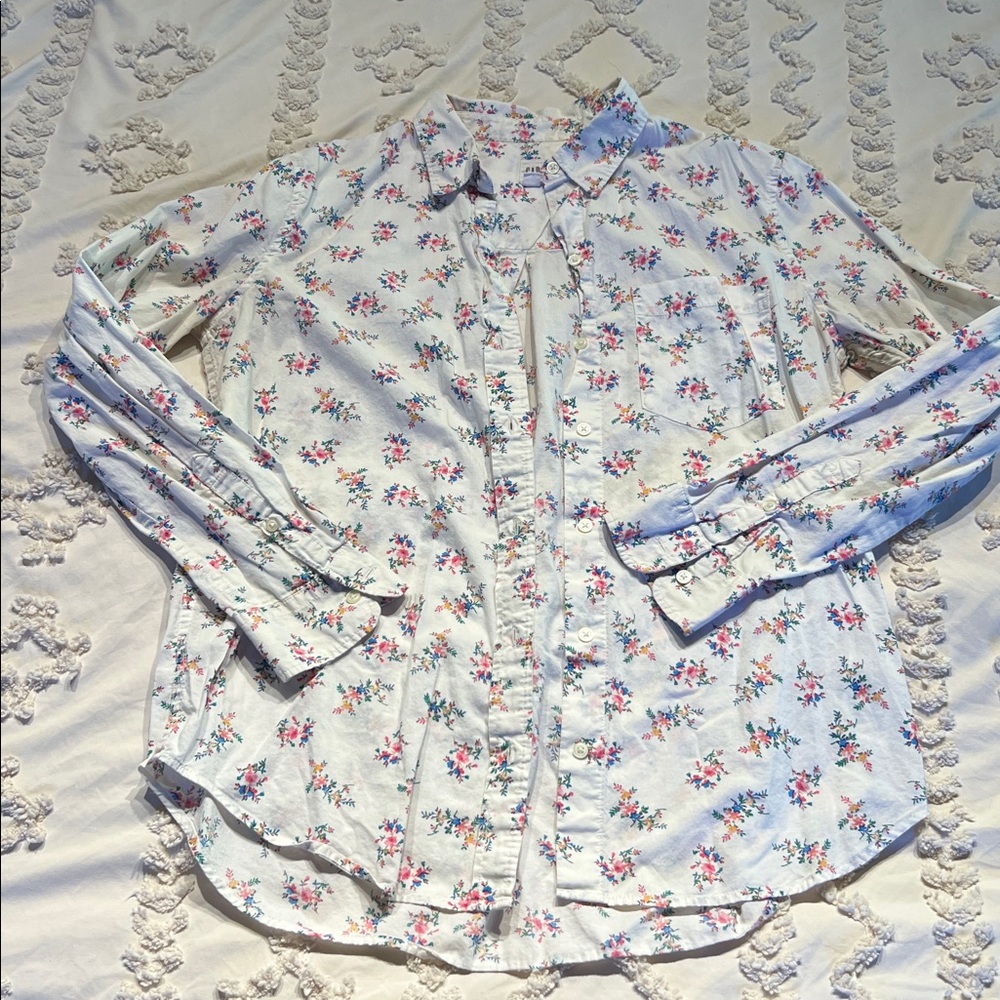 GAP Floral Button-Up Shirt